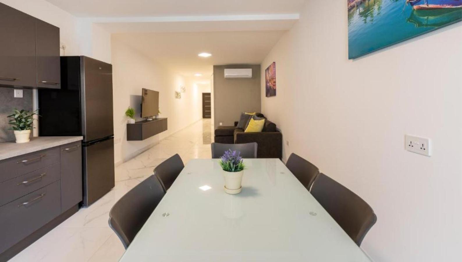 Emerald Suite St. Paul's Bay Ngoại thất bức ảnh
